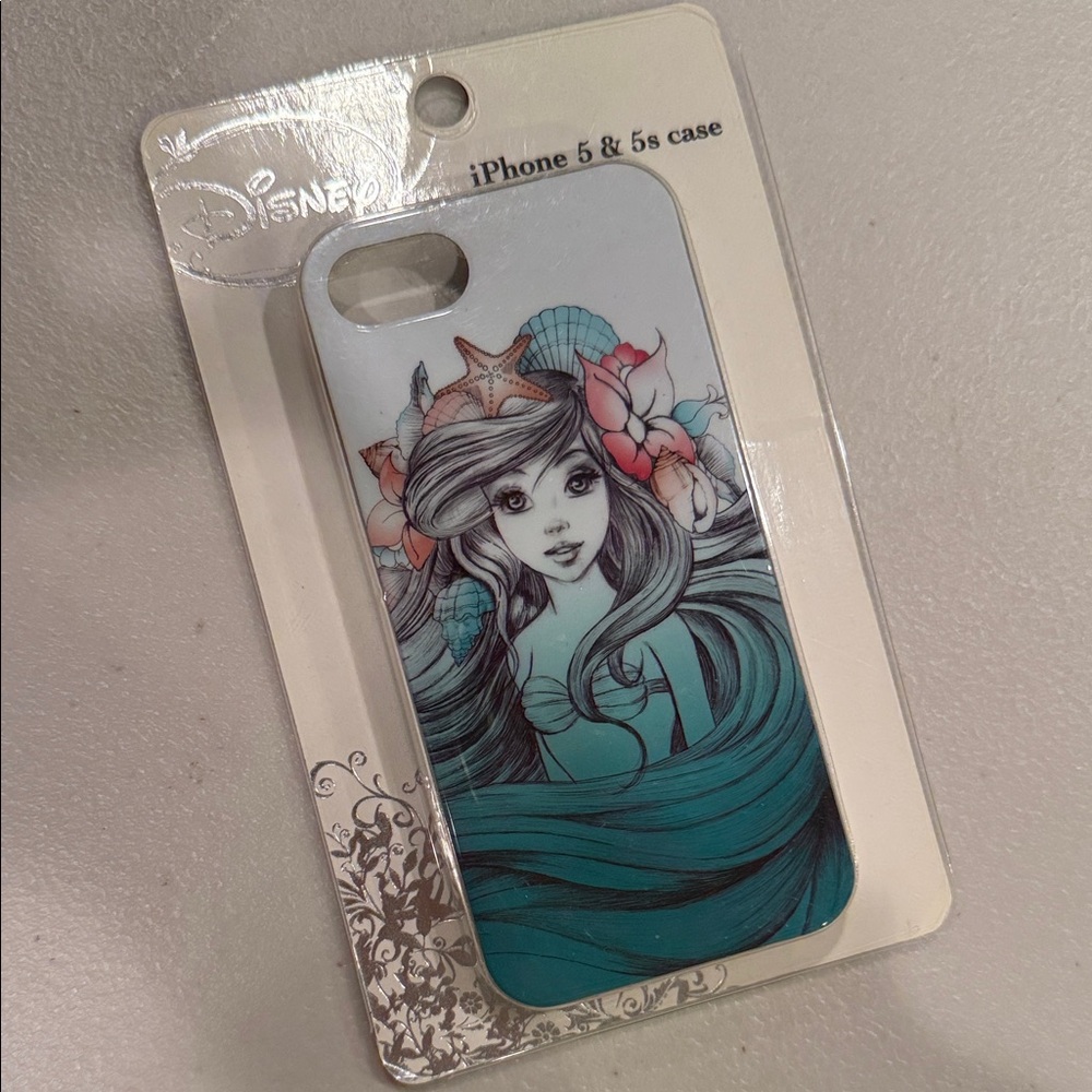 Disney iPhone 5 & 5s Case - The Little Mermaid Design Ariel